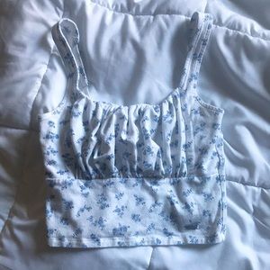 Size Extra Small White/Blue Floral Scrunch Tank Top